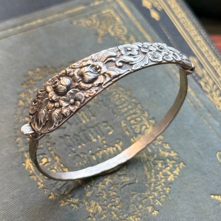 🔥LAST DAY 50% OFF✨Handmade Sterling Spoon Bangle - Crafted from Authentic Vintage Silverware